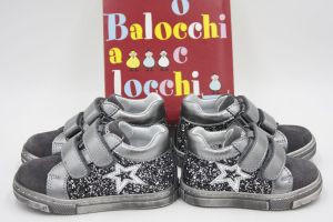 Бебешки обувки за момиче BALOCCHI сребристи с брокат и звезда