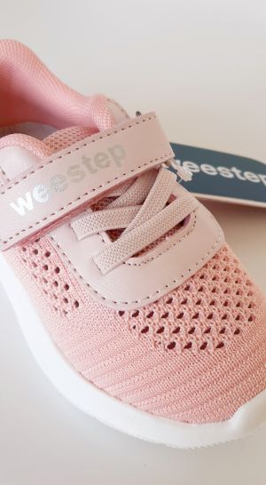 Маратонки за момиче WEESTEP от светло-розов дишащ текстил с гумена лента отзад