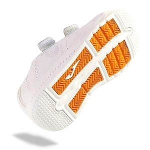 Бели детски маратонки JOMA, модел PLAY 21 с велкро 