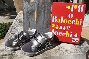 Бебешки обувки за момиче BALOCCHI сребристи с брокат и звезда